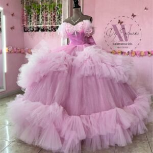 Vestido de capas lila